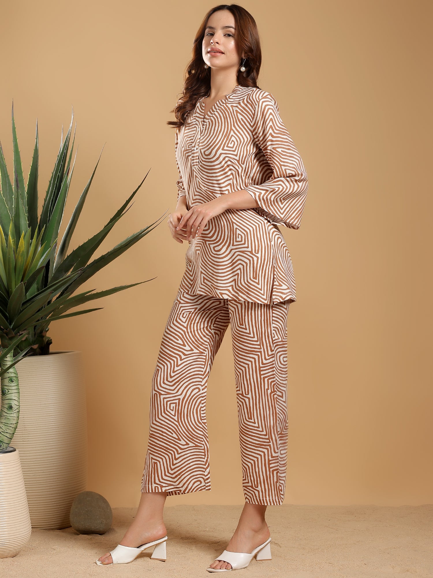 Brown printed band neck regular coord set