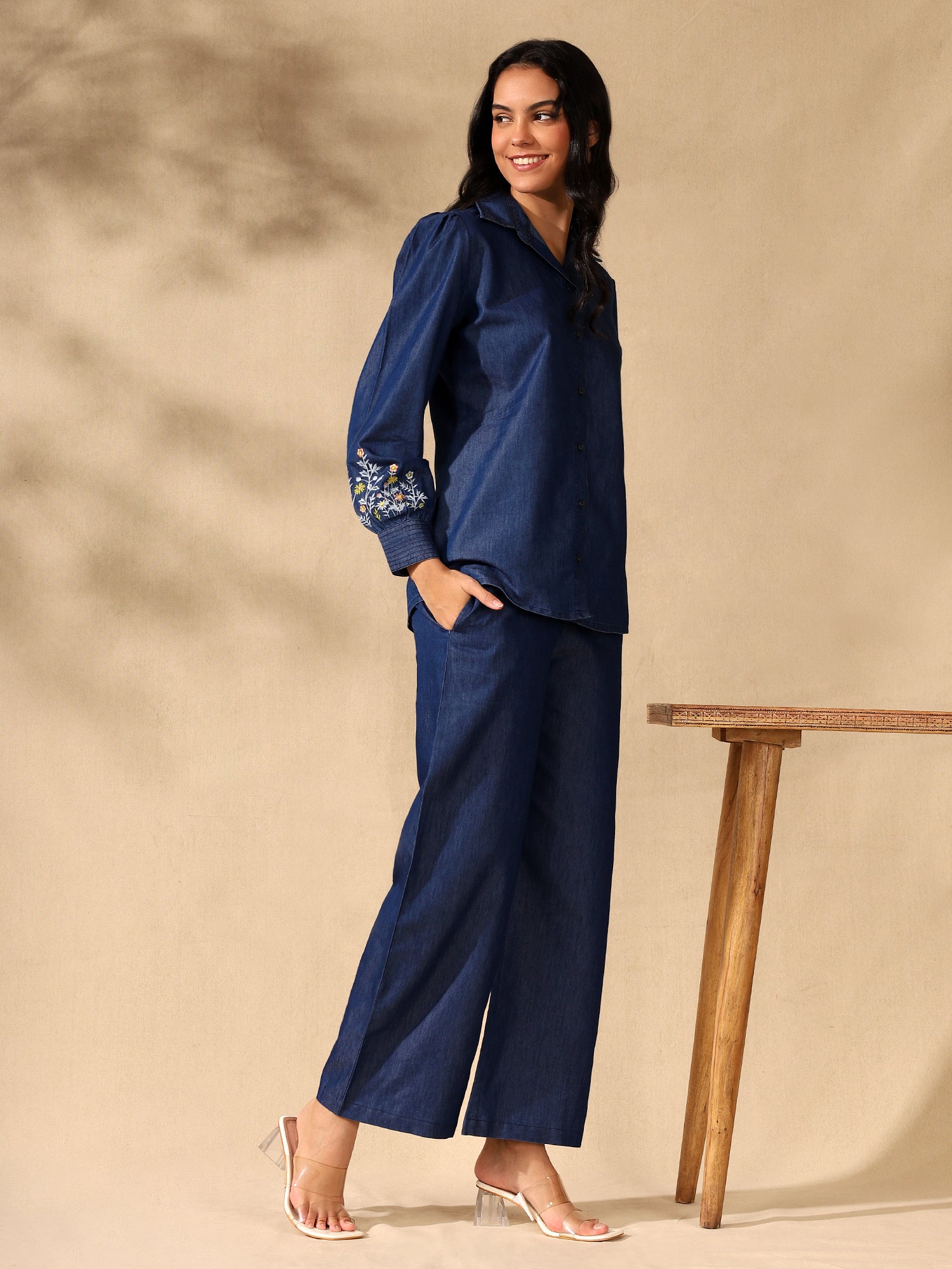 Denim collar embroidered sleeves coord set
