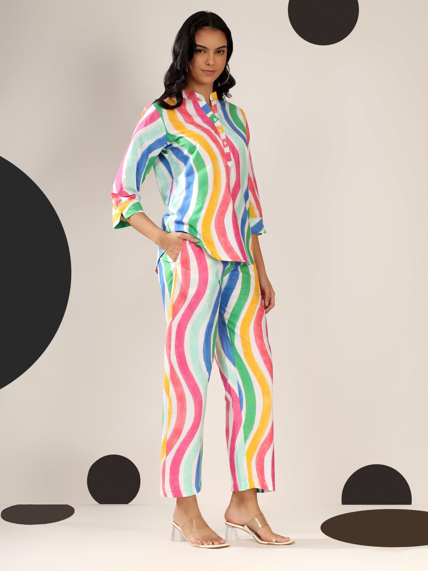 White multi coloured wavy striped Regular Coord Set