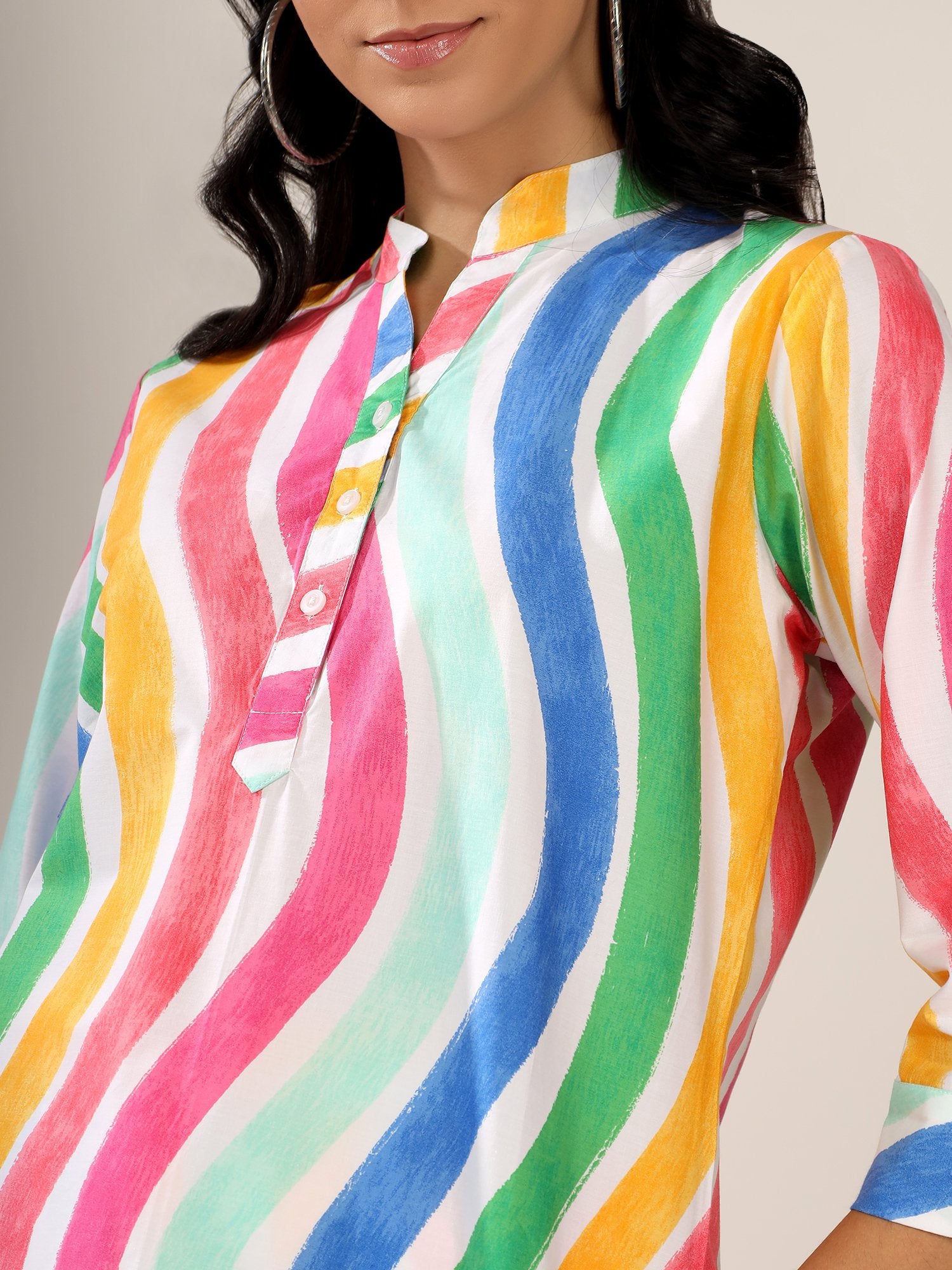 White multi coloured wavy striped Regular Coord Set