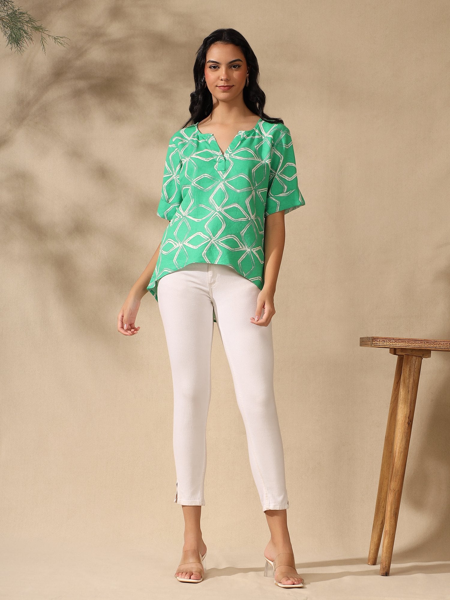 Green printed casual Up Down V-Neck Top