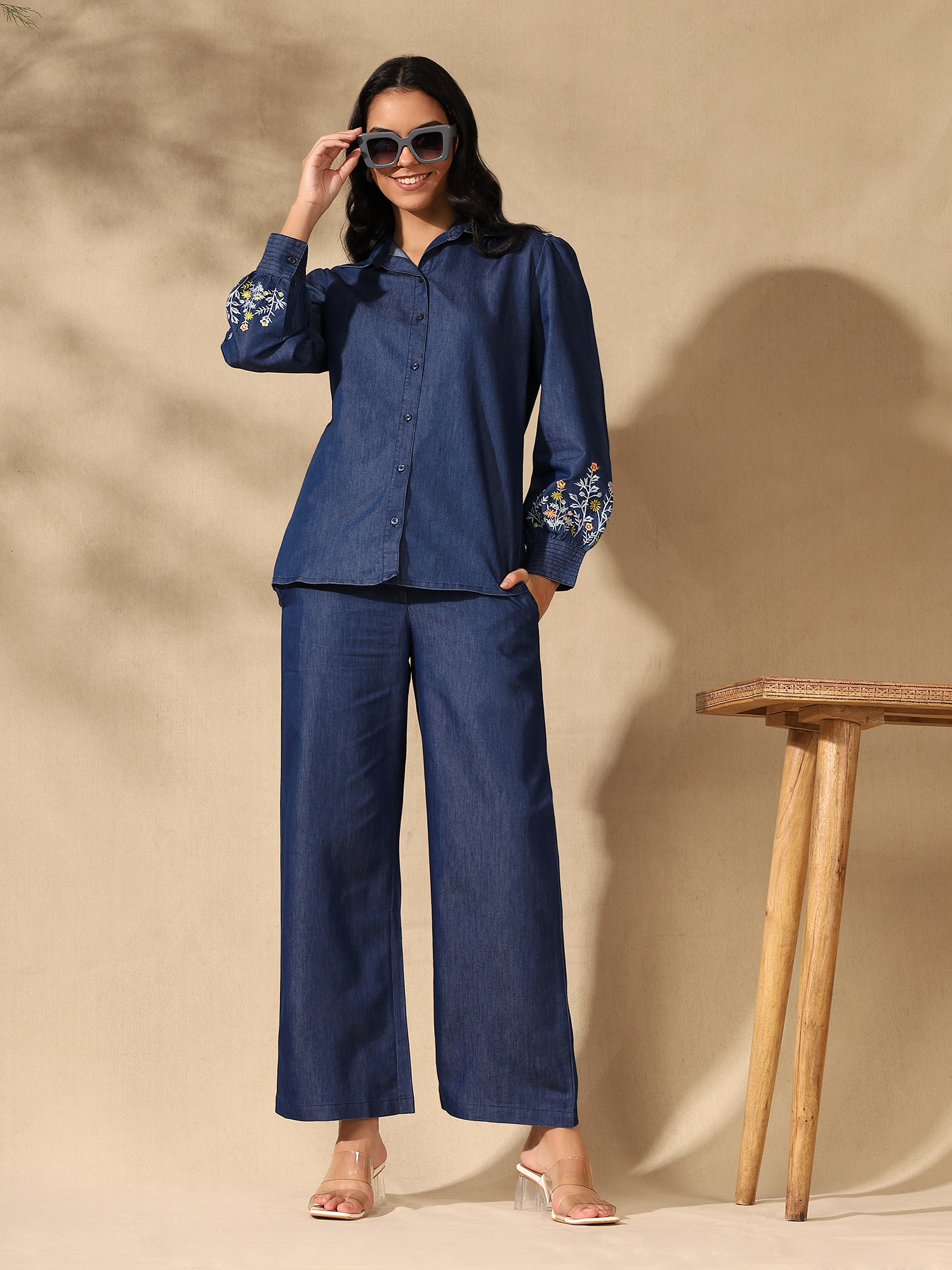 Denim collar embroidered sleeves coord set